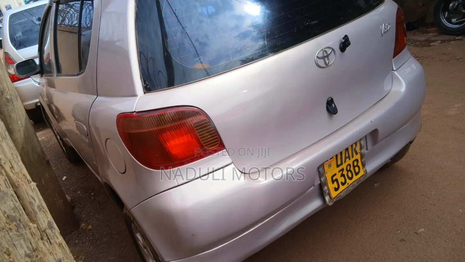 Toyota Vitz 2001 Pink