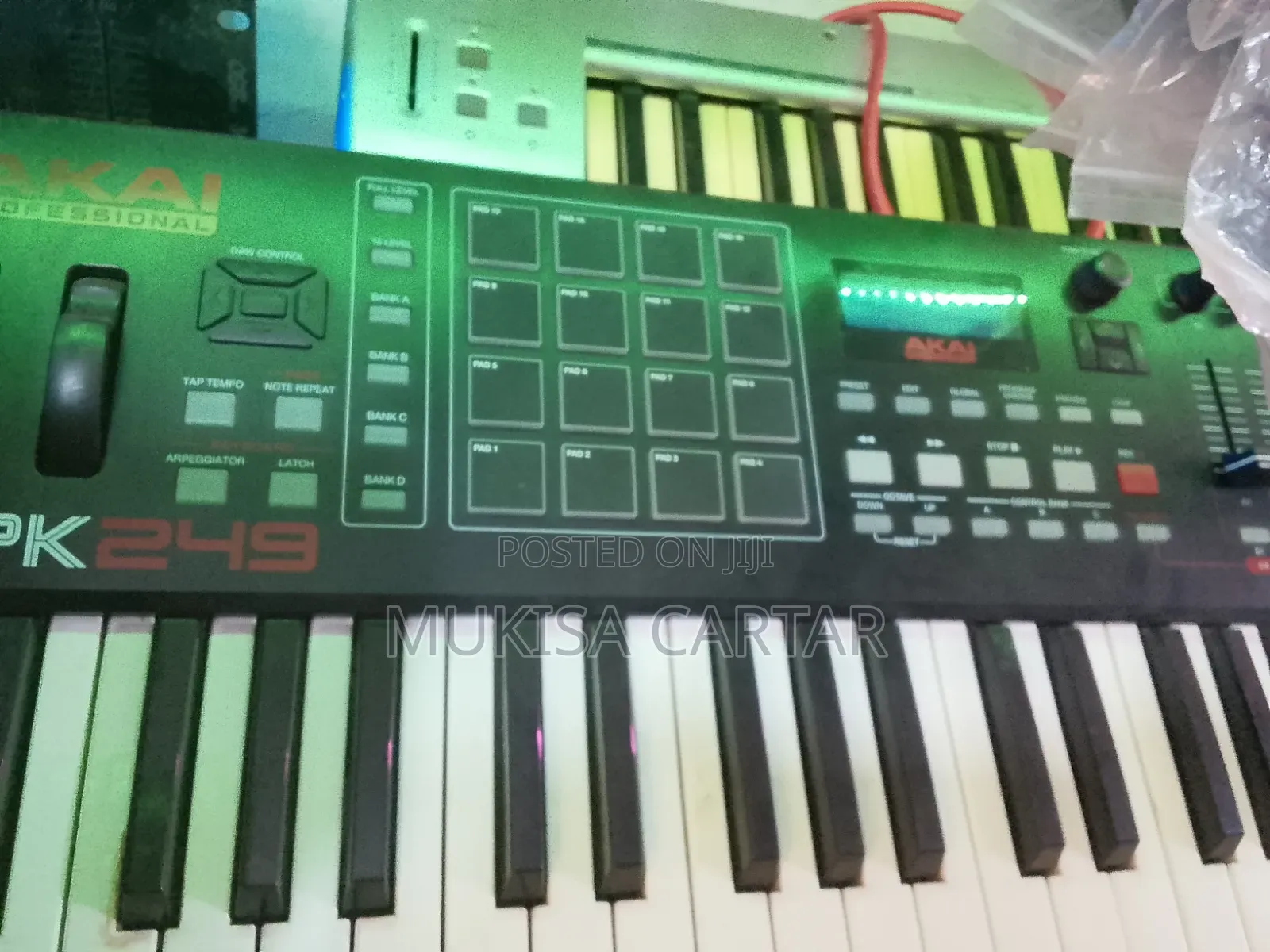 Akai Pk249 Mid Controller