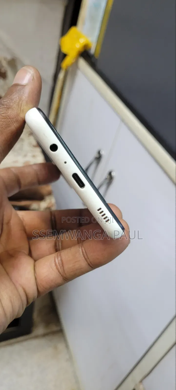 Samsung Galaxy A12 64 GB White