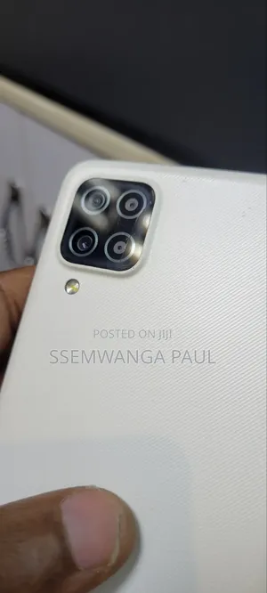 Samsung Galaxy A12 64 GB White