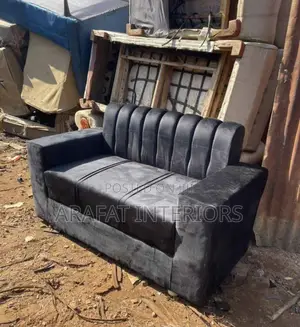 Black Tufted Velvet Loveseat Sofa