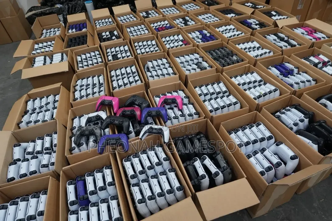 Controllers or Game Pads for Ps5. Game Controllers