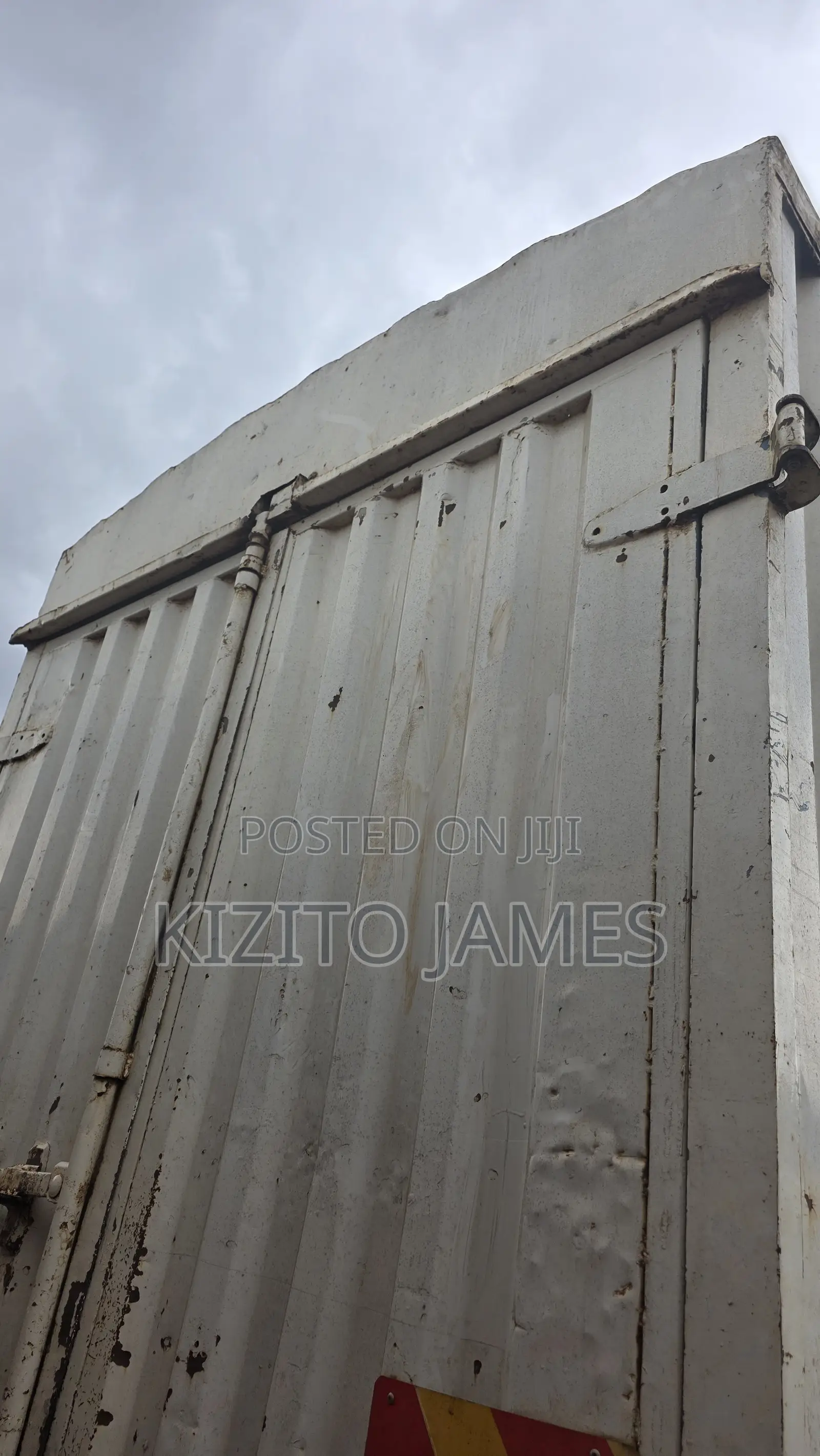 Isuzu Elf Box Body Truck (2500 Mutwe Mugazi) for Sale