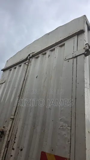 Isuzu Elf Box Body Truck (2500 Mutwe Mugazi) for Sale