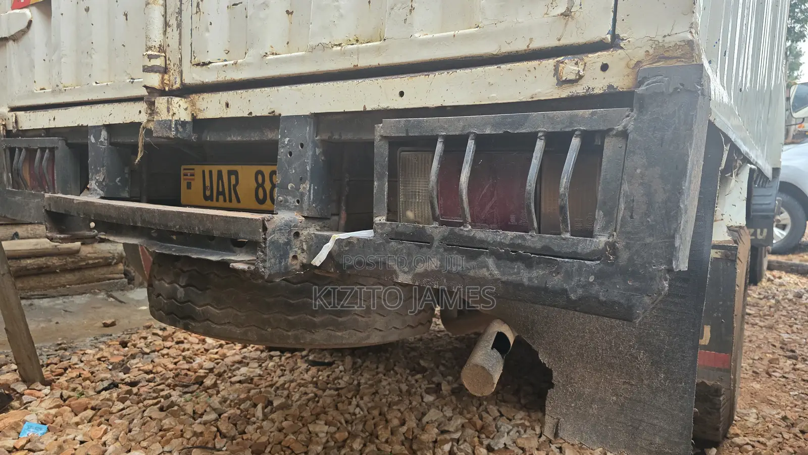 Isuzu Elf Box Body Truck (2500 Mutwe Mugazi) for Sale