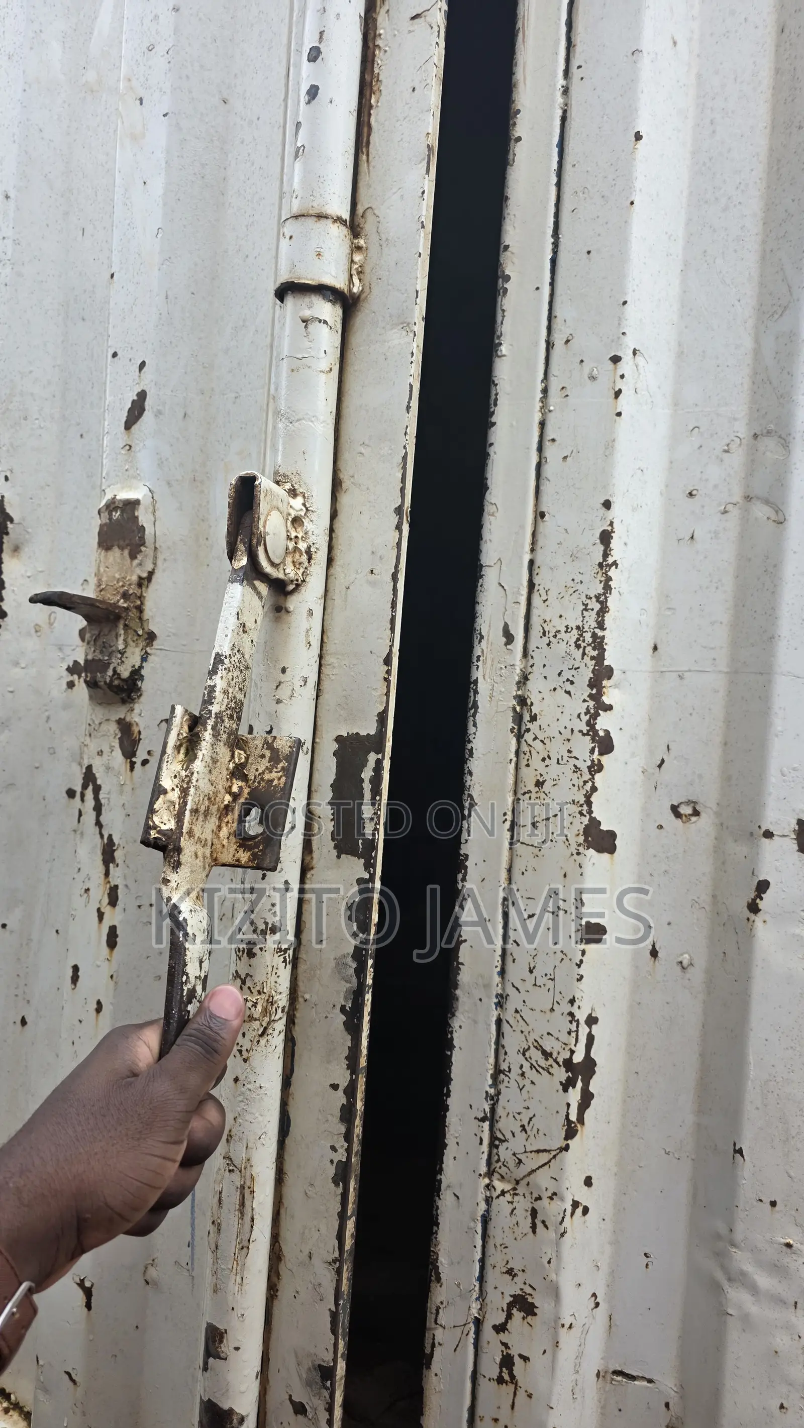 Isuzu Elf Box Body Truck (2500 Mutwe Mugazi) for Sale