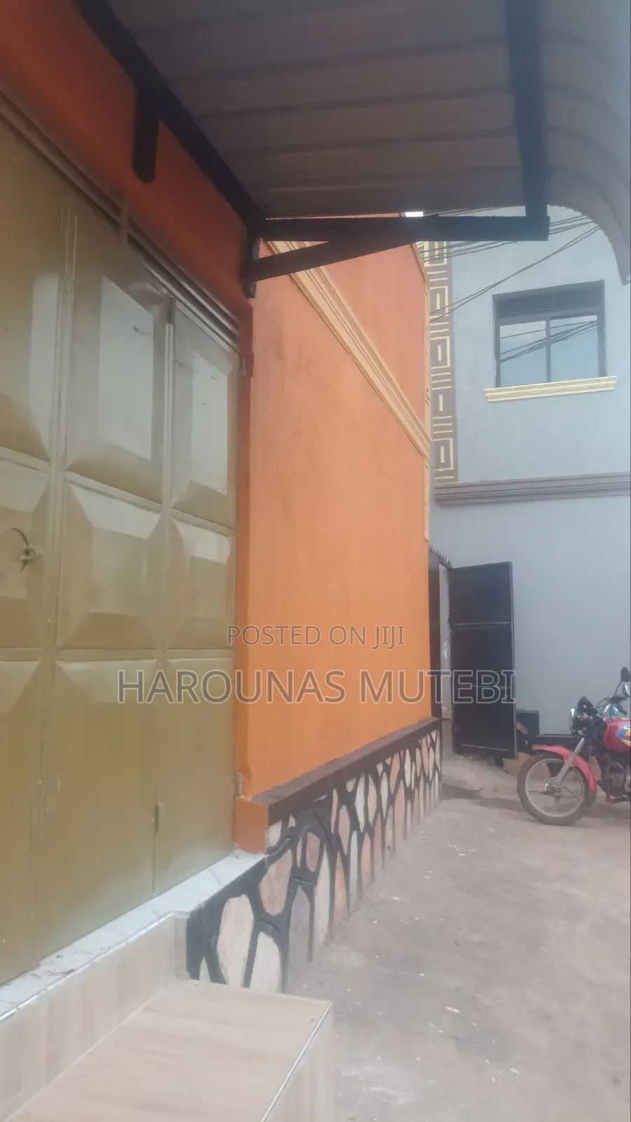 Furnished 5bdrm House in Kyebando, Wakiso / Wakiso for sale