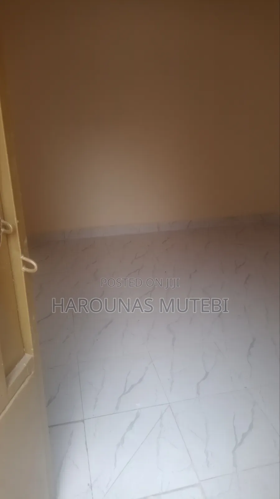 Furnished 5bdrm House in Kyebando, Wakiso / Wakiso for sale
