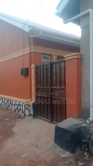 Furnished 4bdrm House in Ganda, Wakiso / Wakiso for sale