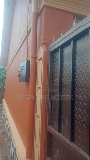 Furnished 4bdrm House in Ganda, Wakiso / Wakiso for sale