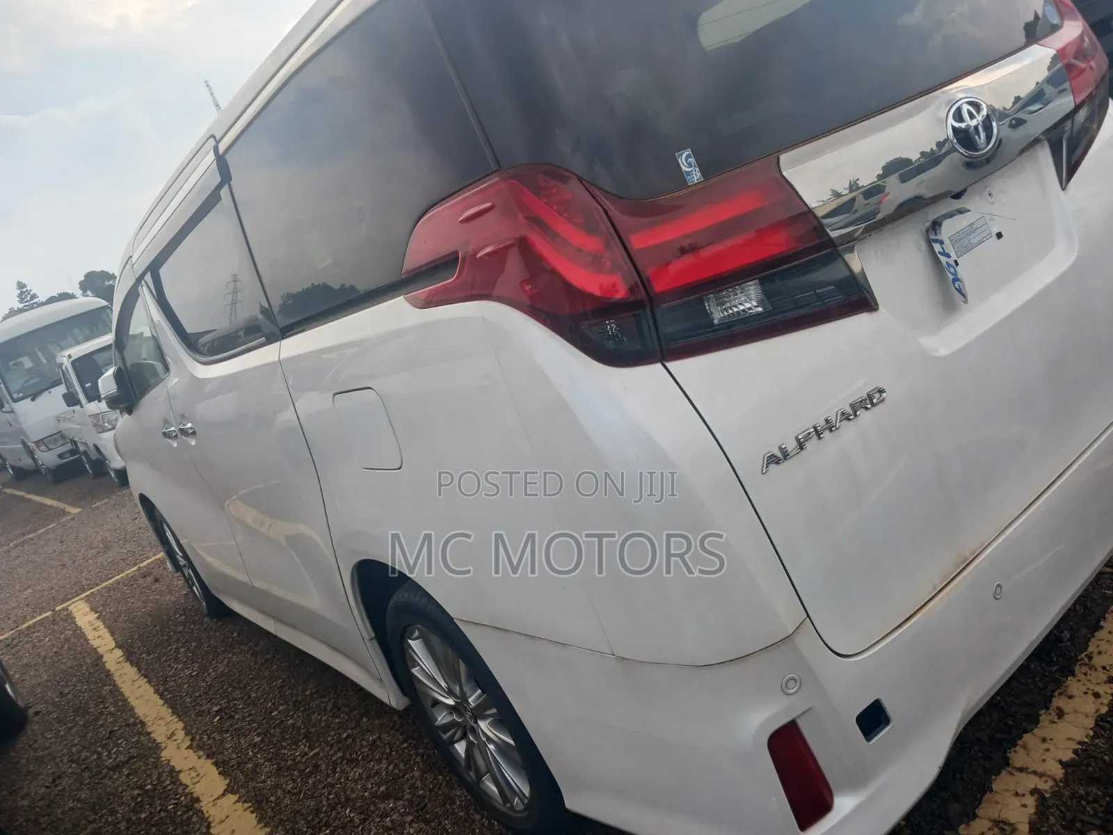 Toyota Alphard 2.5 Petrol AWD 2019 White