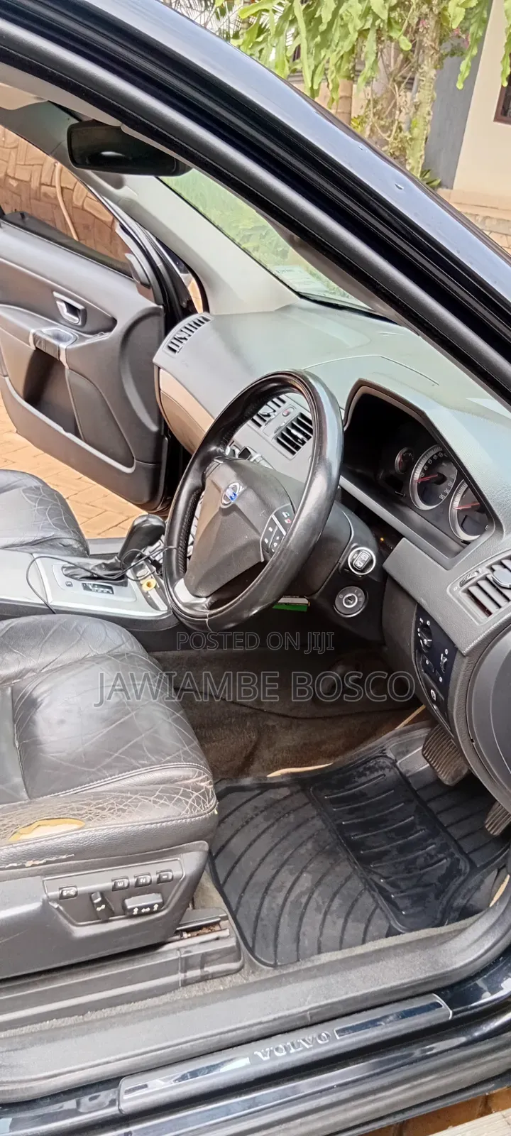 Volvo XC90 2012 Black