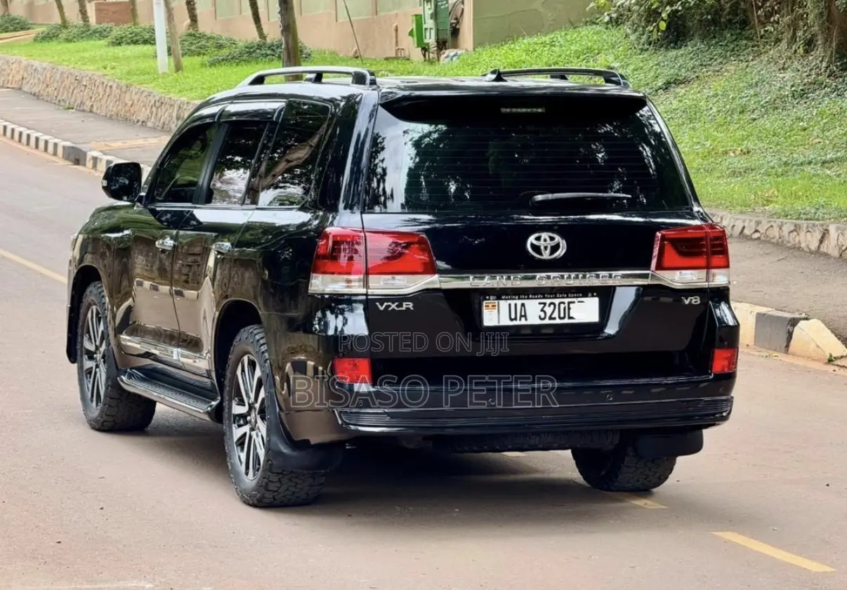 Toyota Land Cruiser 4.5 V8 TD 2019 Black