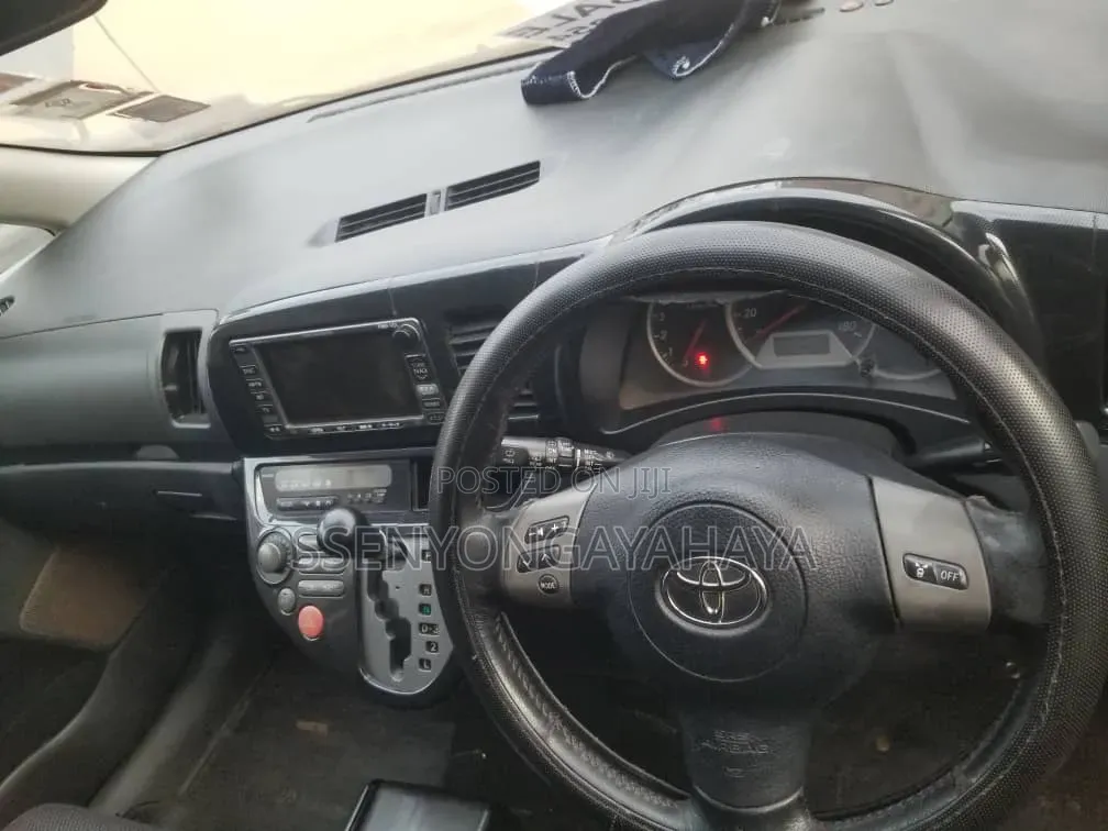 Toyota Wish 2005 Black