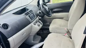Toyota Passo Sette 1.5 FWD 2012 Black
