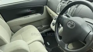 Toyota Passo Sette 1.5 FWD 2012 Black