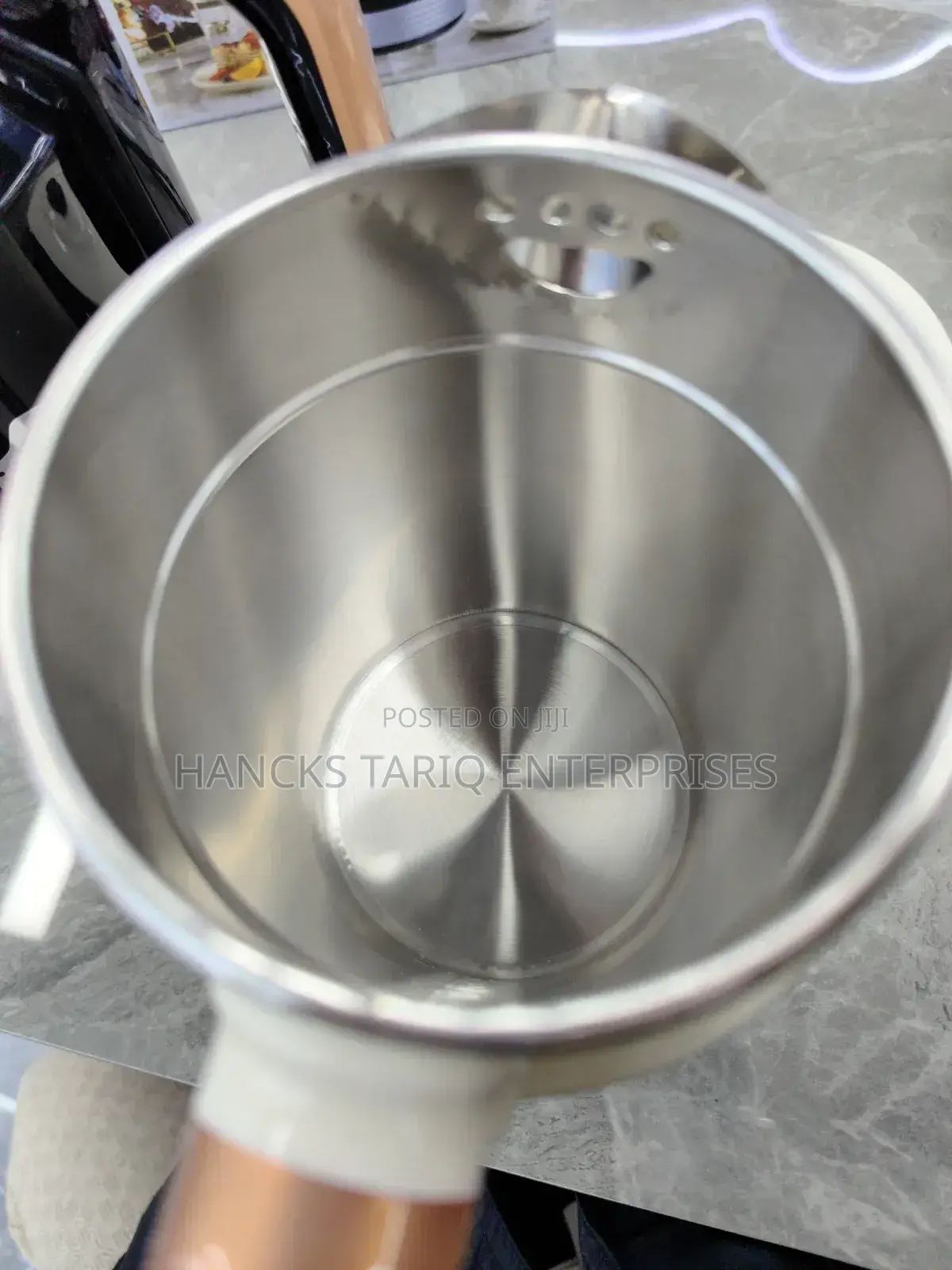 Hoffmans Electronics Electric Kettle, Model Hm-2547.