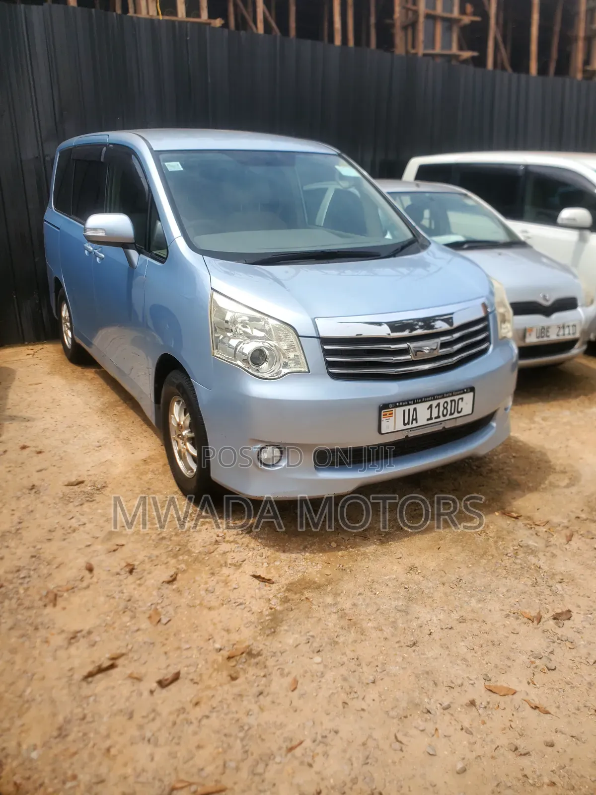 Toyota Noah 2012 Blue