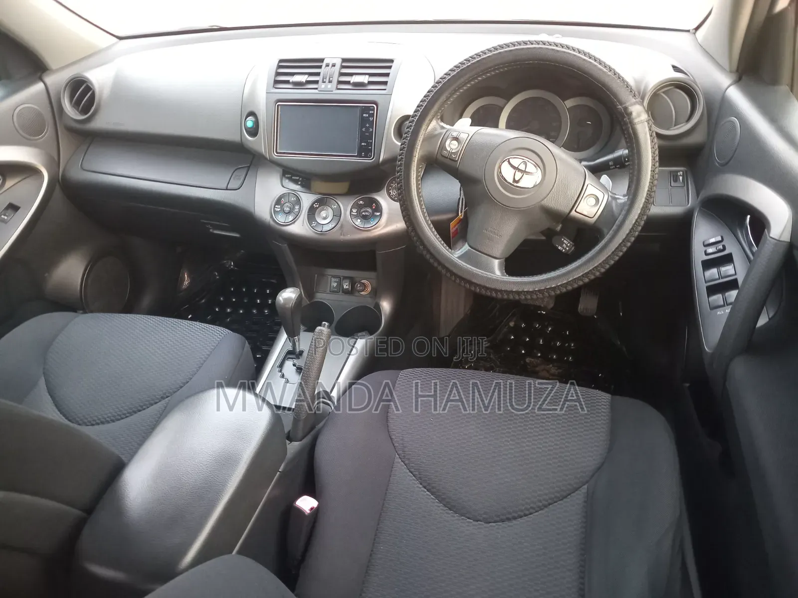 Toyota RAV4 2009 White