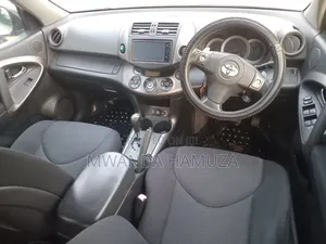 Toyota RAV4 2009 White