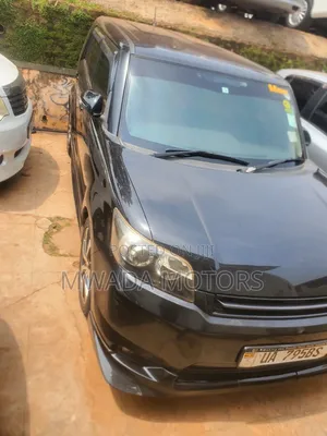 Toyota Corolla Rumion 2010 Black