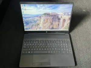 Laptop HP 4GB Intel Celeron HDD 1T