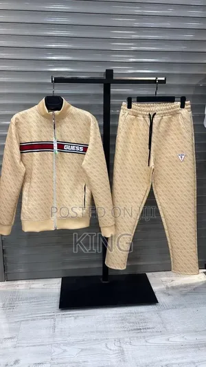 Sporty Chic Look Tracksuit