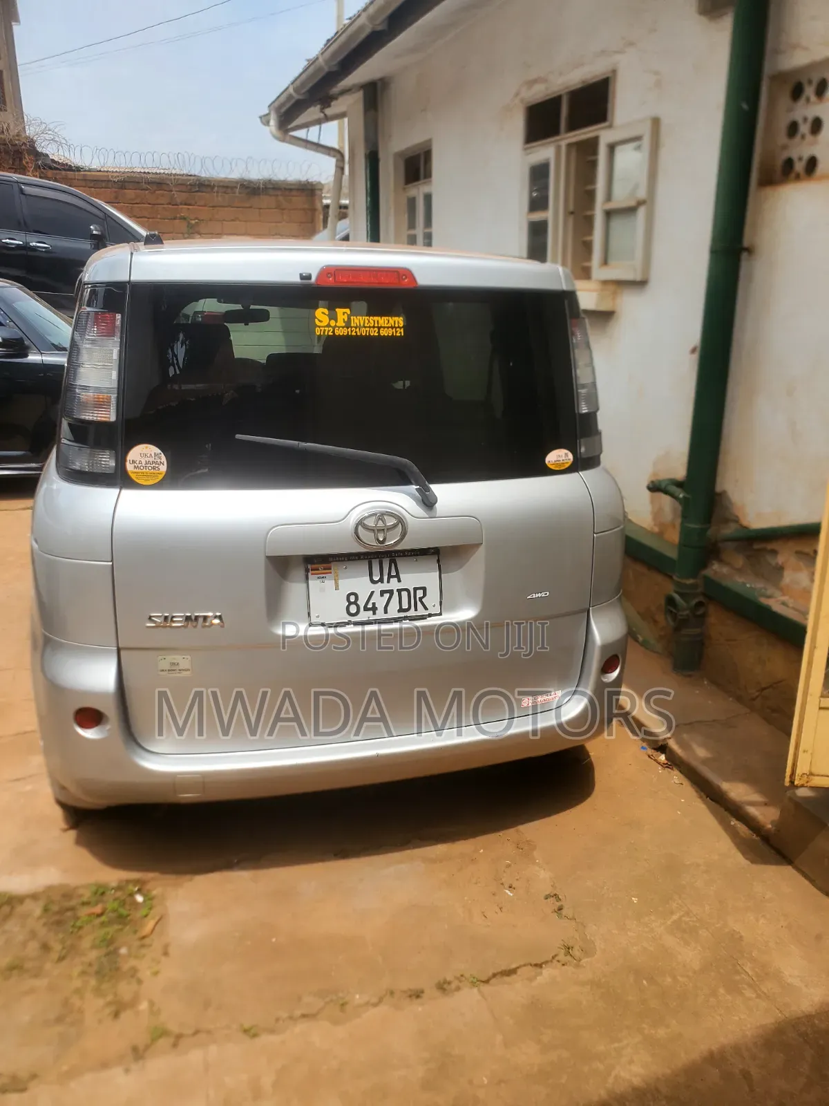 Toyota Sienta 2008 Silver