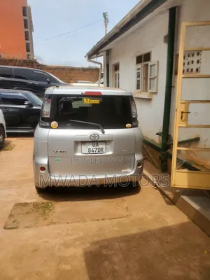 Toyota Sienta 2008 Silver