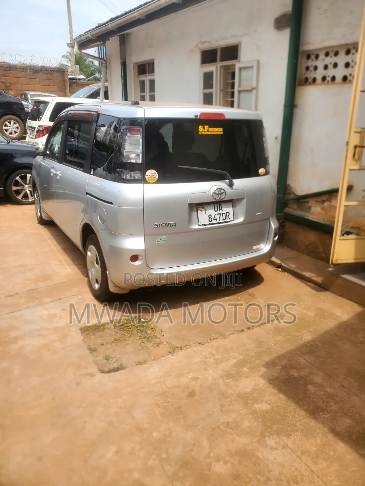 Toyota Sienta 2008 Silver