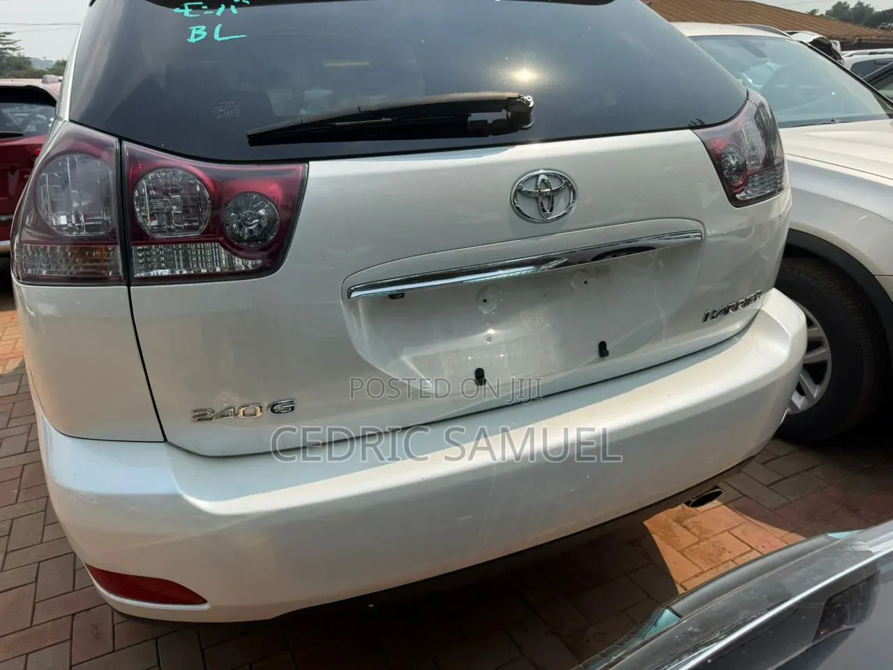 Toyota Harrier 2.4 2012 White