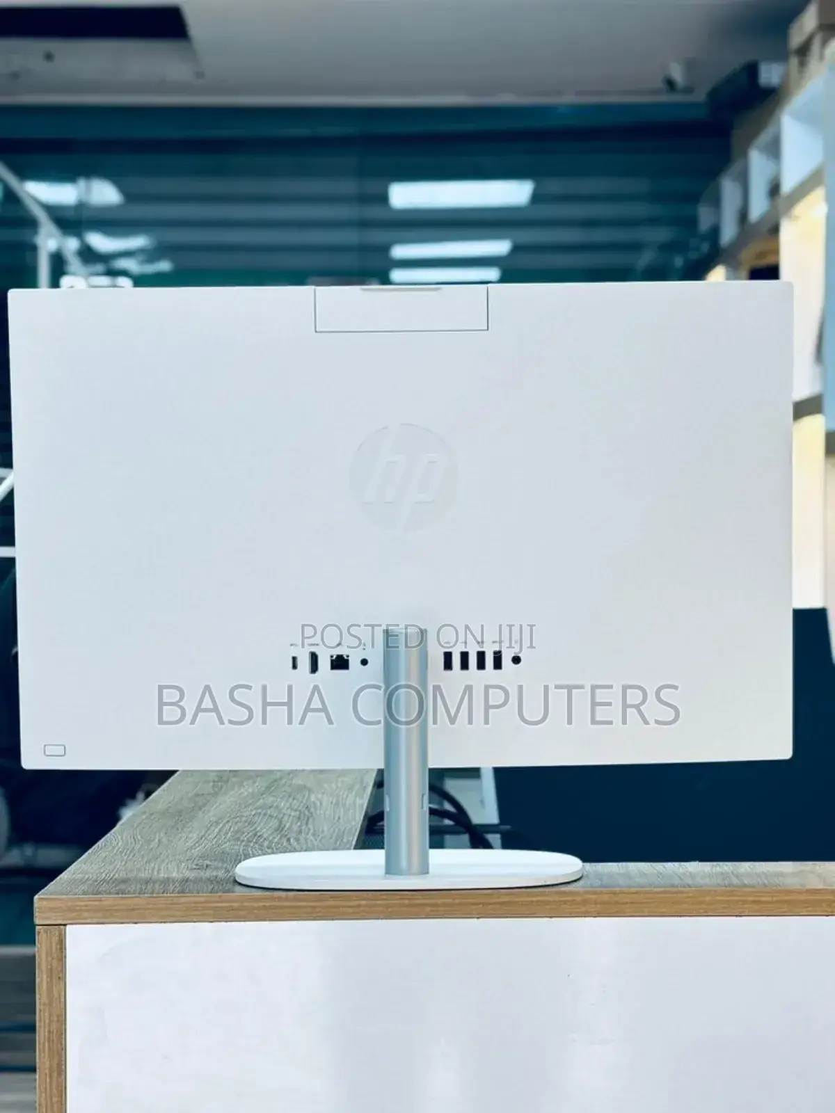 New HP 200 G4 22 All-in-One 16GB Intel Core i5 SSD 512GB