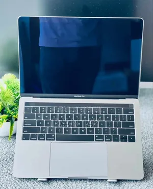 New Apple MacBook Pro 2020 16GB Intel Core i5 SSHD (Hybrid) 512GB