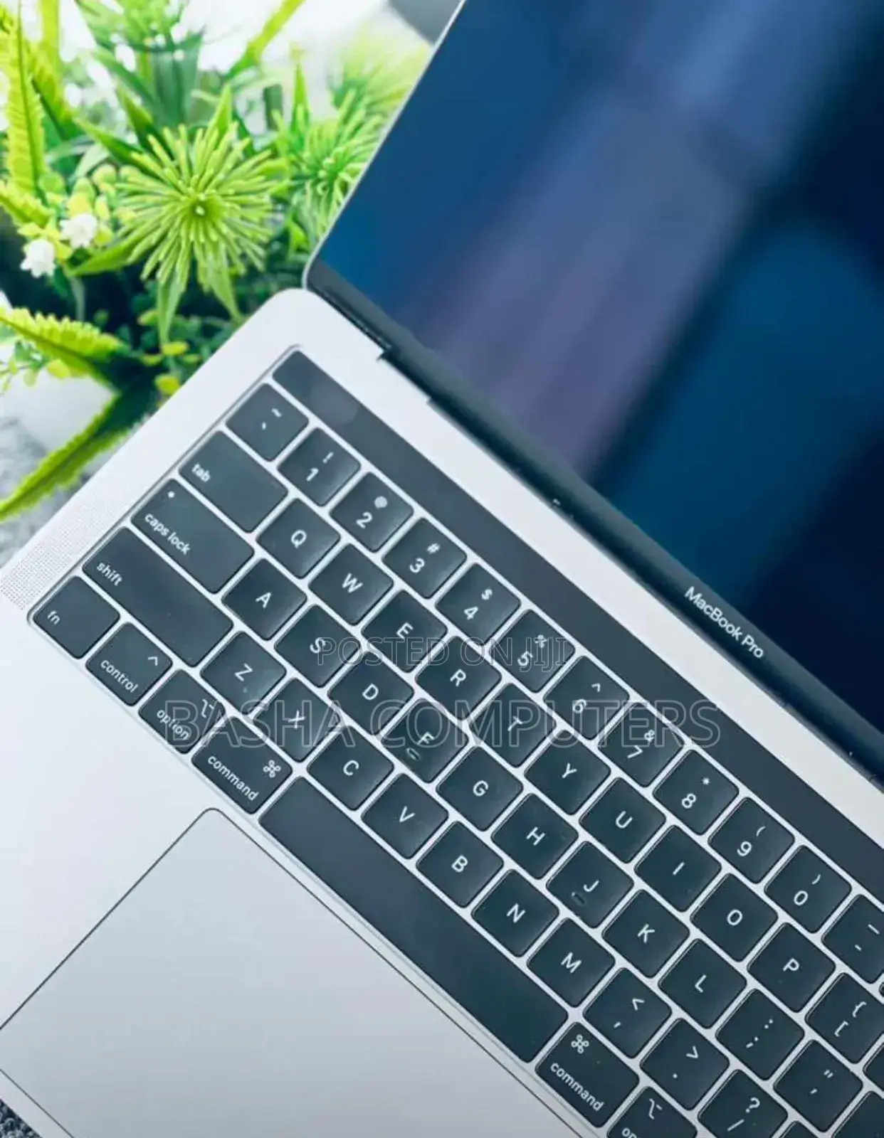 New Apple MacBook Pro 2020 16GB Intel Core i5 SSHD (Hybrid) 512GB