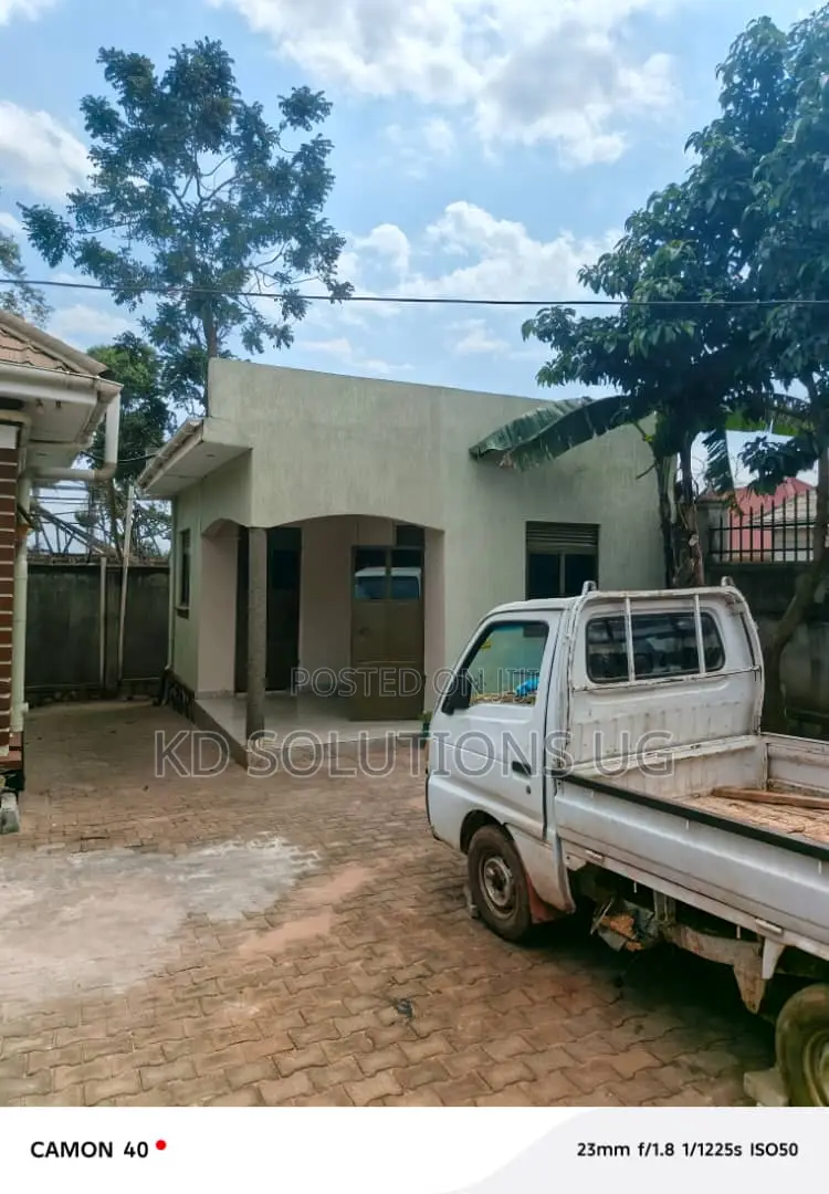 3bdrm House in Nangabo for rent