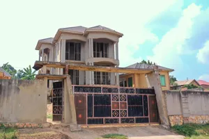 4bdrm Mansion in Namagoma, Central Division for sale