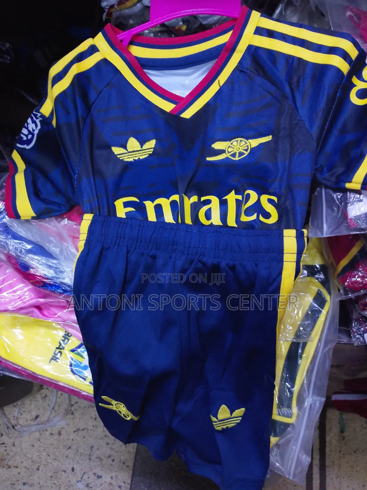 Arsenal New Kit for Kids Deel