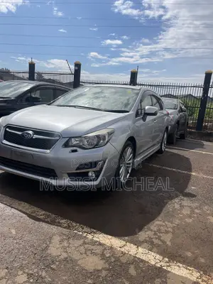 Subaru Impreza 2.0i Premium PZEV 4dr Hatchback AWD (2.0L 4cyl CVT) 2015 Silver