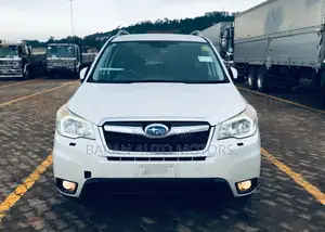 Subaru Forester 2.0XT Premium 4dr SUV AWD (2.0L 4cyl Turbo CVT) 2014 White