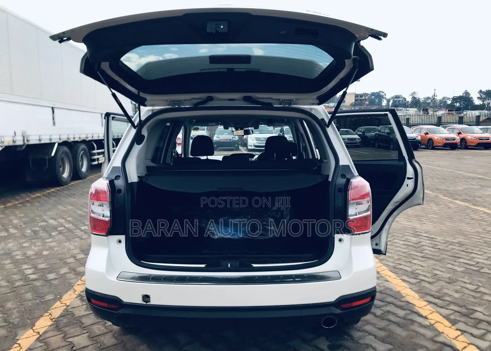 Subaru Forester 2.0XT Premium 4dr SUV AWD (2.0L 4cyl Turbo CVT) 2014 White