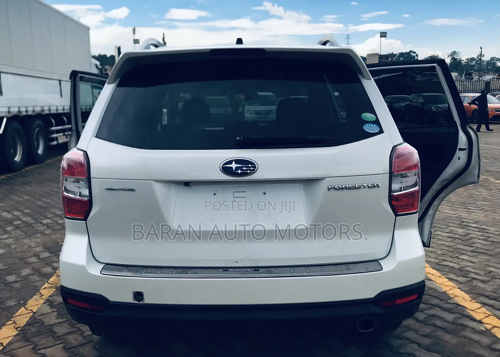 Subaru Forester 2.0XT Premium 4dr SUV AWD (2.0L 4cyl Turbo CVT) 2014 White