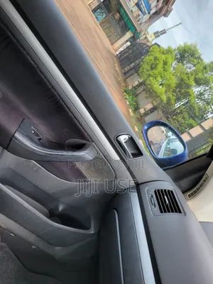 Volkswagen Golf 2005 Blue