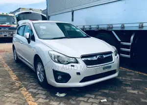 Subaru Impreza 2.0i Limited PZEV 4dr Hatchback AWD (2.0L 4cyl CVT) 2014 White