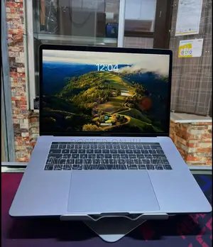 Laptop Apple MacBook 2018 32GB Intel Core i7 SSD 256GB