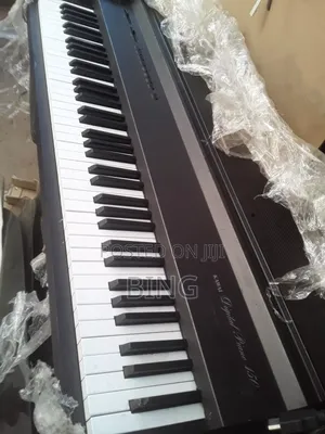 Bingbing and Piano 88keys Kawai Used
