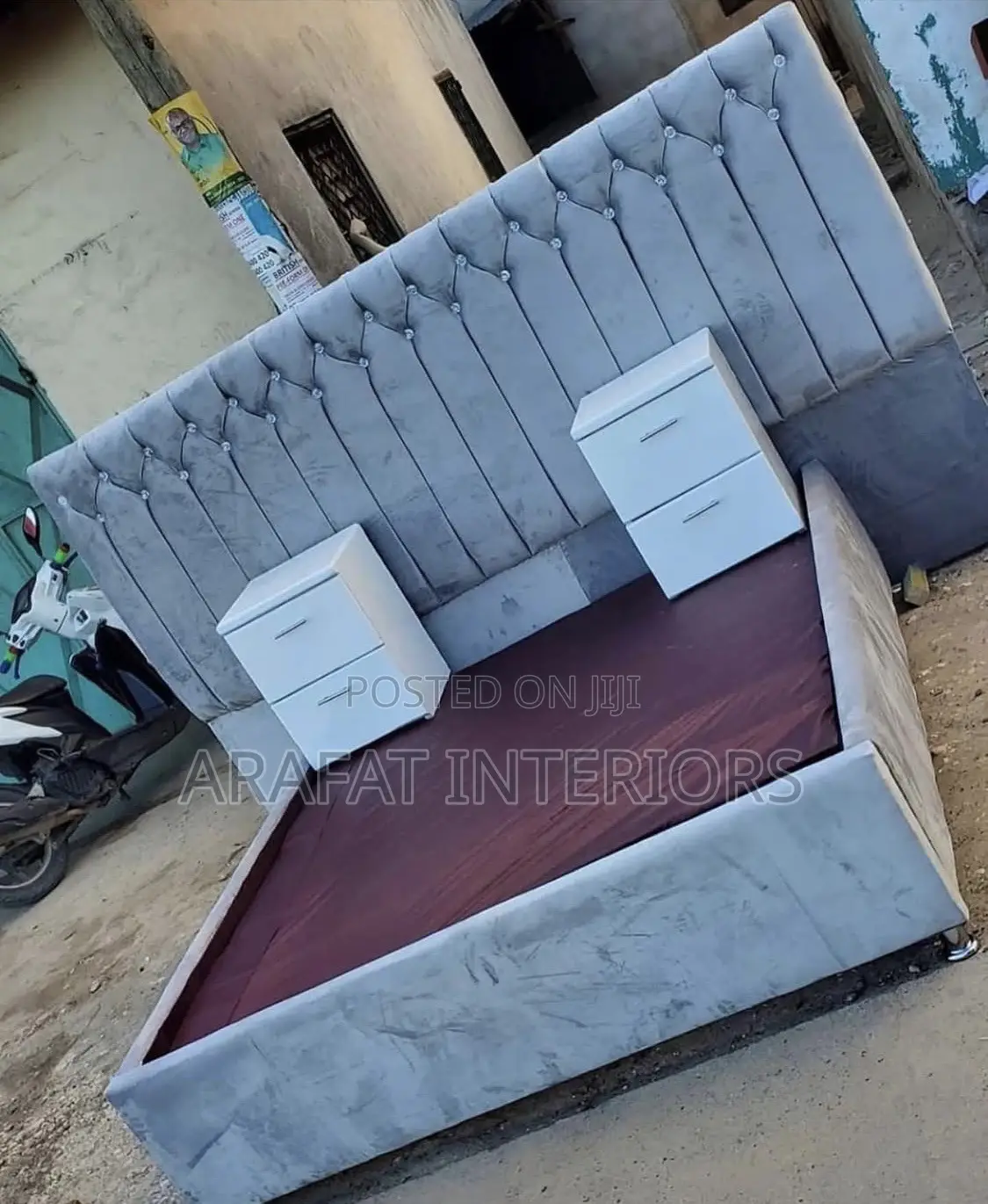 King Size Tufted Grey Velvet Upholstered Platform Bed
