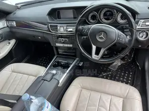 Mercedes-Benz E300 2013 Gray
