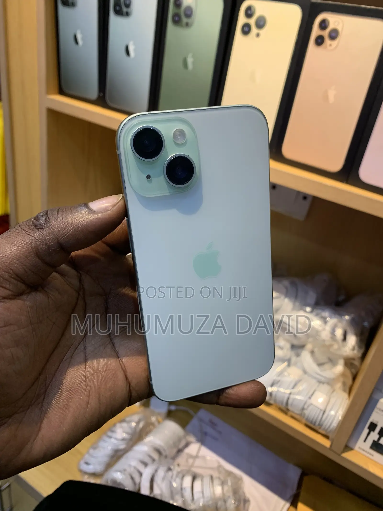 Apple iPhone 15 256 GB Green