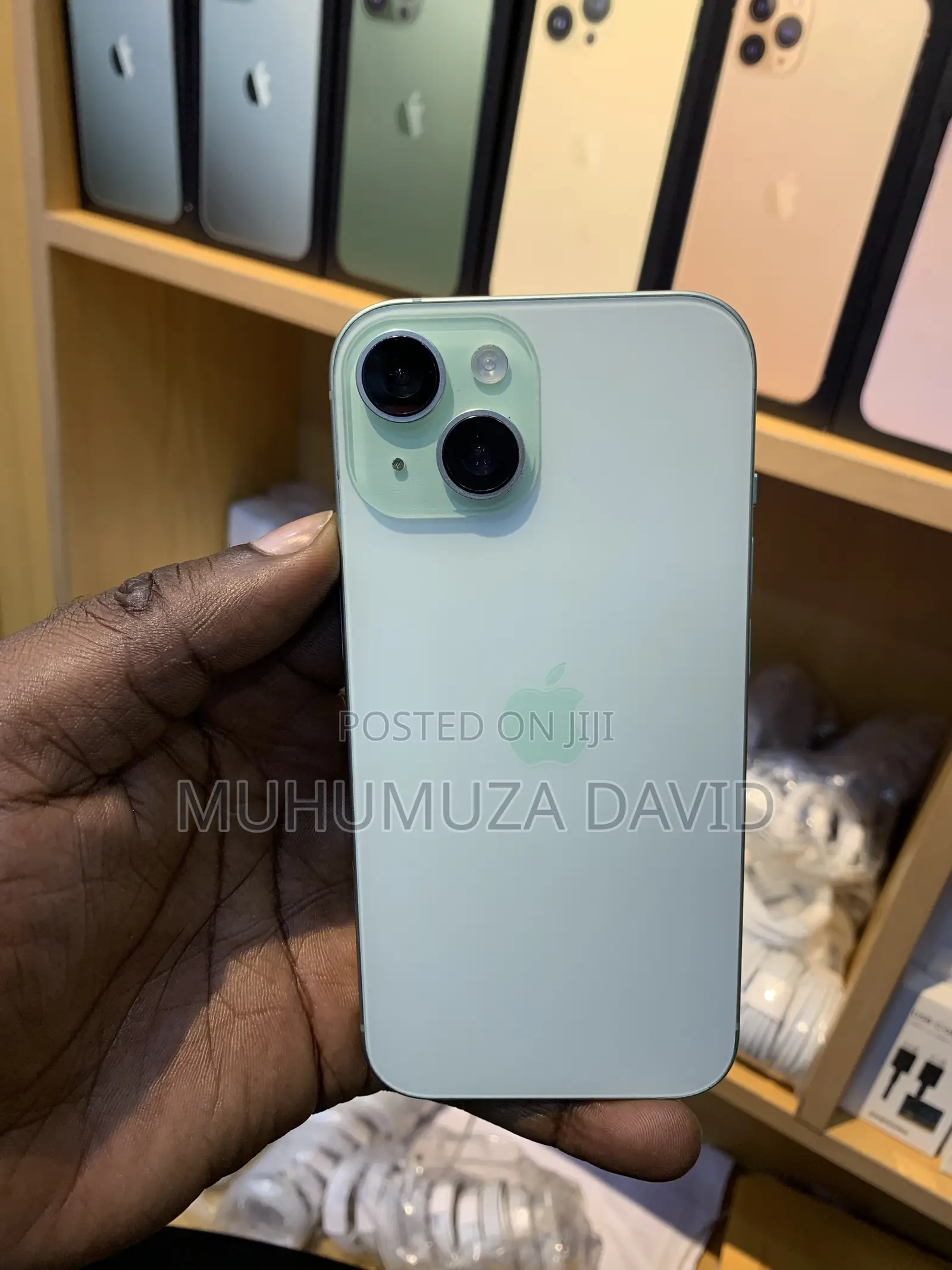 Apple iPhone 15 256 GB Green