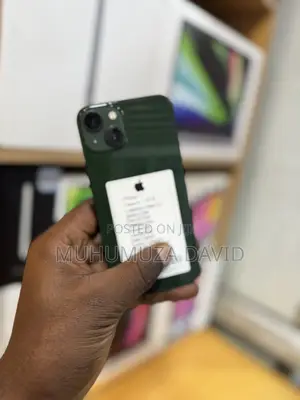Apple iPhone 13 128 GB Green